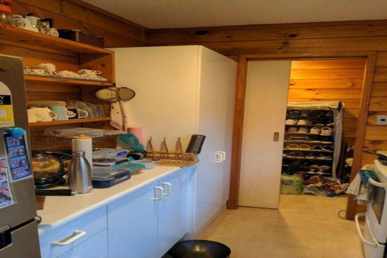 Photo of property in 2a Lauderdale Road, Birkdale, Auckland, 0626