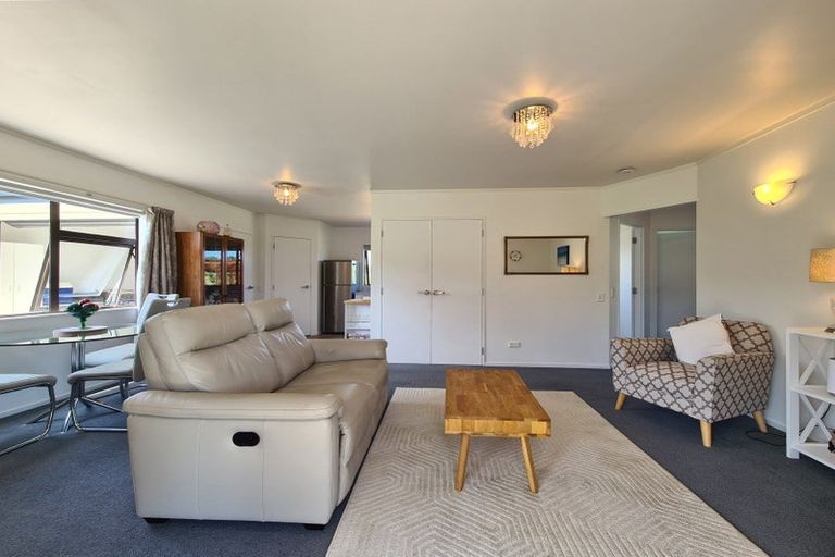 Photo of property in 2 Courthouse Lane, Coromandel, 3506