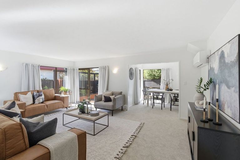 Photo of property in 1/318 Withells Road, Avonhead, Christchurch, 8042