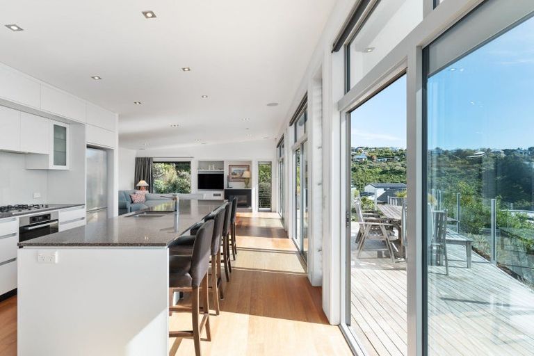 Photo of property in 1 Saint Remy Lane, Redcliffs, Christchurch, 8081