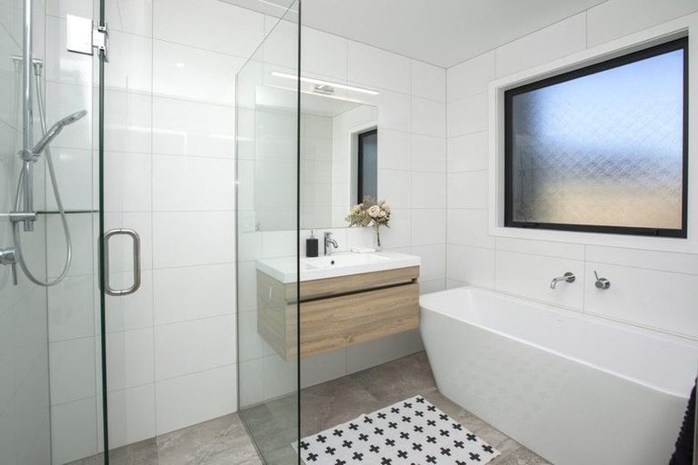 Photo of property in 46 Blakes Road, Belfast, Christchurch, 8051