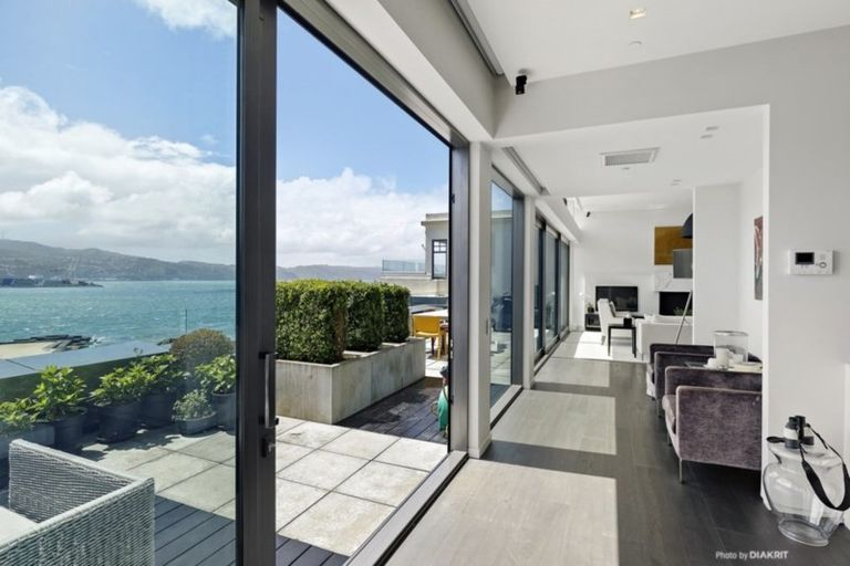 Photo of property in 150u5 Oriental Parade, Oriental Bay, Wellington, 6011