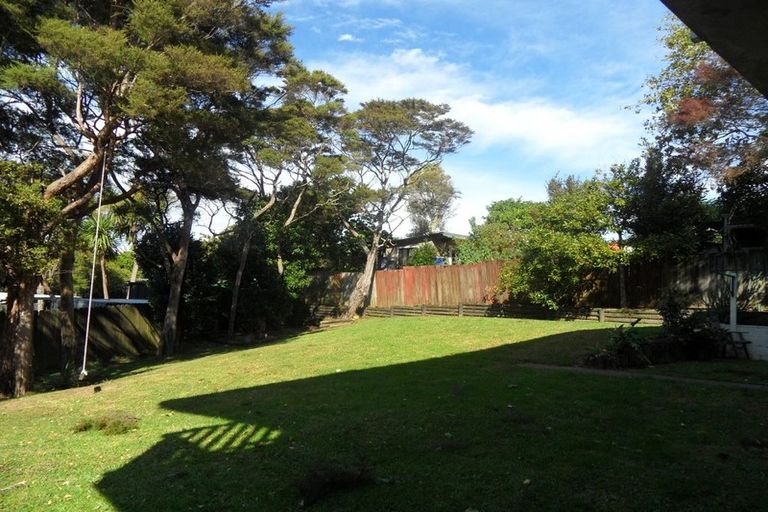 Photo of property in 185a Godley Road, Titirangi, Auckland, 0604