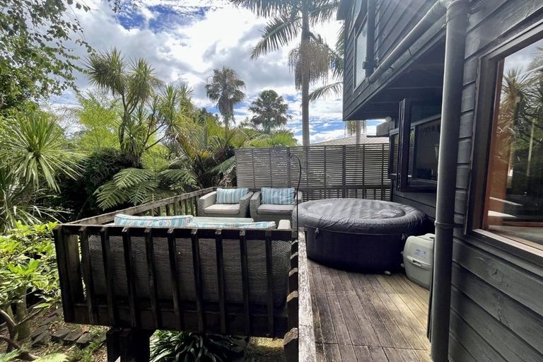 Photo of property in 2/69 Saddleback Rise, Murrays Bay, Auckland, 0630