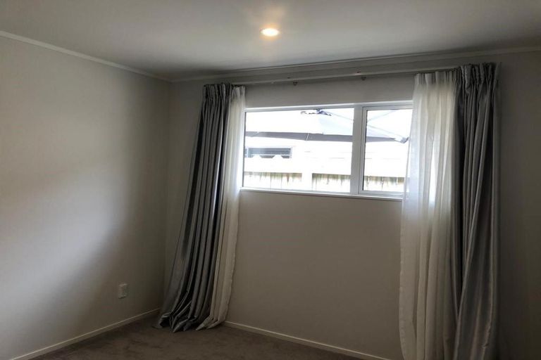 Photo of property in 13 Takahe Avenue, Takanini, 2112