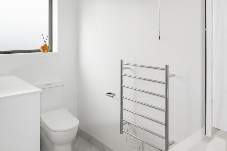 Photo of property in 19 Mohua Lane, Upper Riccarton, Christchurch, 8041