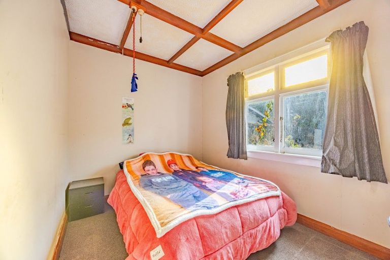 Photo of property in 7 Charlotte Street, Takapau, 4203