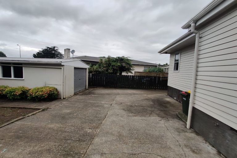 Photo of property in 92 Friedlanders Road, Manurewa, Auckland, 2102