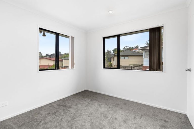 Photo of property in 5 Powrie Street, Glenfield, Auckland, 0629