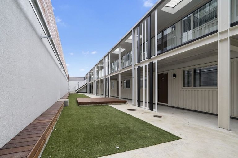 Photo of property in 2d/4045 Great North Road, Glen Eden, Auckland, 0602
