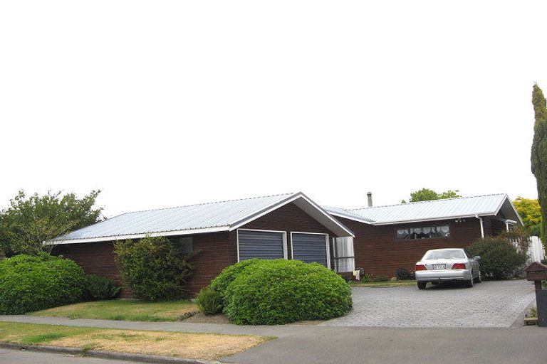 Photo of property in 6 Jacaranda Place, Parklands, Christchurch, 8083