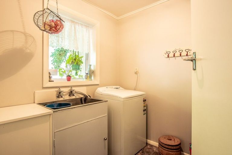 Photo of property in 174 Queen Street West, Levin, 5510