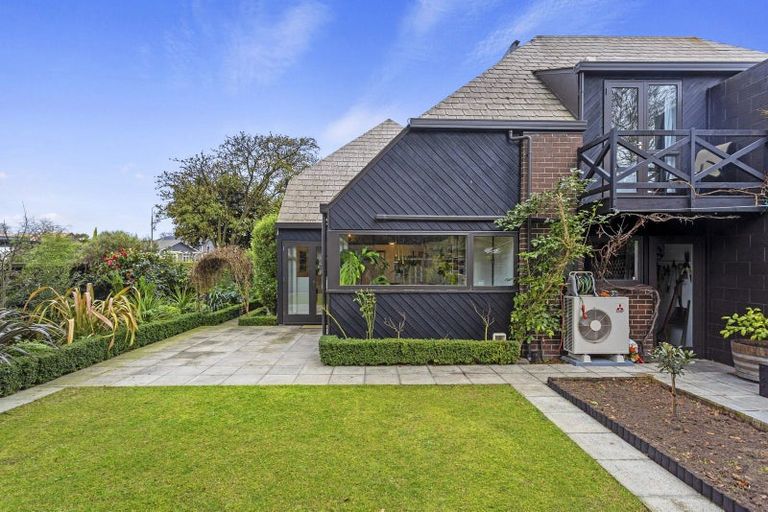 Photo of property in 131 Rossall Street, Merivale, Christchurch, 8014