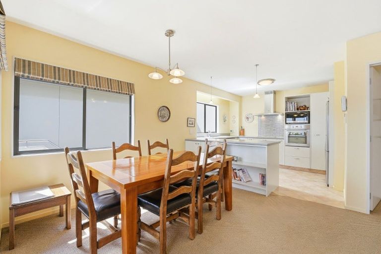 Photo of property in 5b Putiki Drive, Durie Hill, Whanganui, 4500