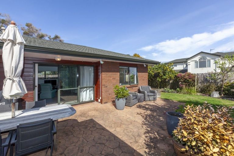 Photo of property in 5 Kotuku Drive, Paraparaumu Beach, Paraparaumu, 5032
