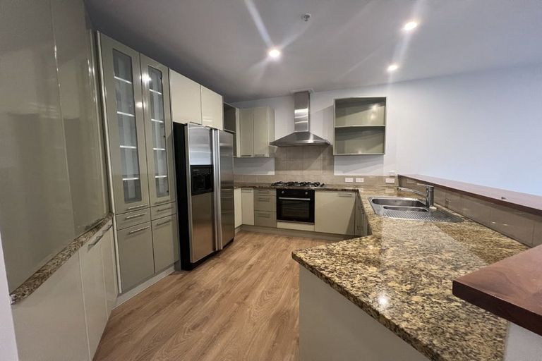 Photo of property in 103a Victoria Road, Devonport, Auckland, 0624