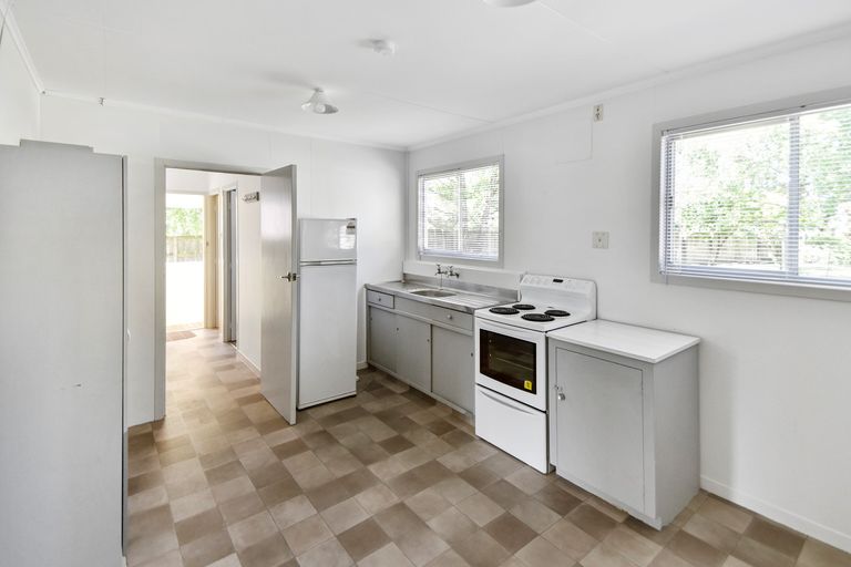 Photo of property in 38 Simons Street, Twizel, 7901