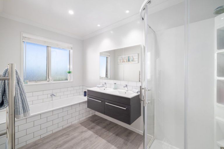 Photo of property in 24 Mcclelland Road, Rolleston, Christchurch, 7675