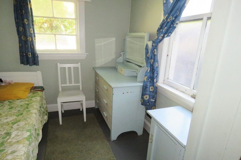 Photo of property in 21 Grey Road, Reefton, 7830