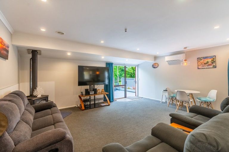 Photo of property in 17a Matenga Street, Waikanae, 5036