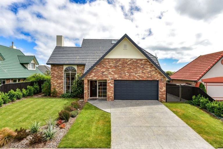 Photo of property in 1 Evenwood Place, Waimairi Beach, Christchurch, 8083