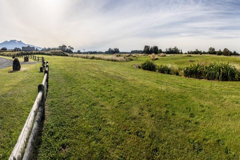Photo of property in 10/76 Ruapehu Road, Ohakune, 4625