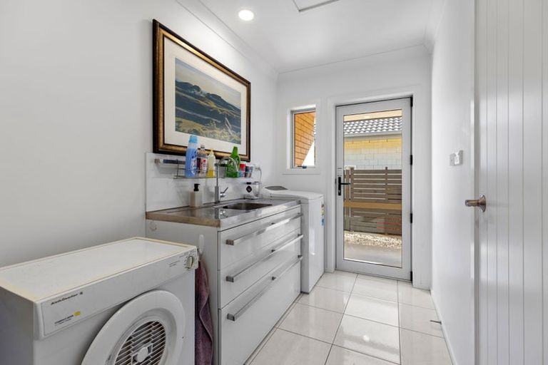 Photo of property in 95 Oriental Parade, Papamoa Beach, Papamoa, 3118