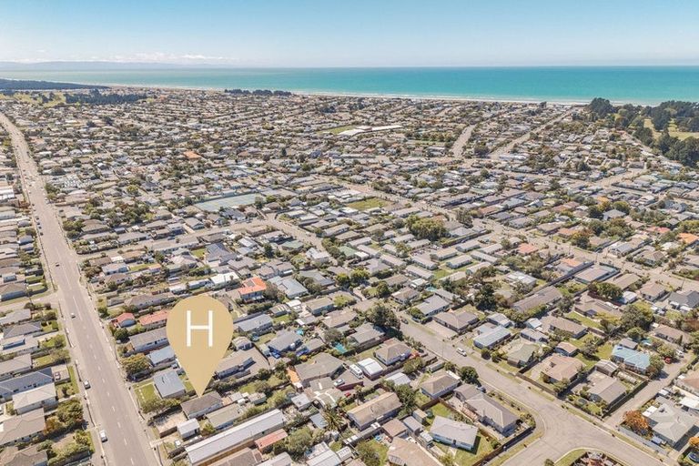 Photo of property in 116 Bower Avenue, New Brighton, Christchurch, 8083