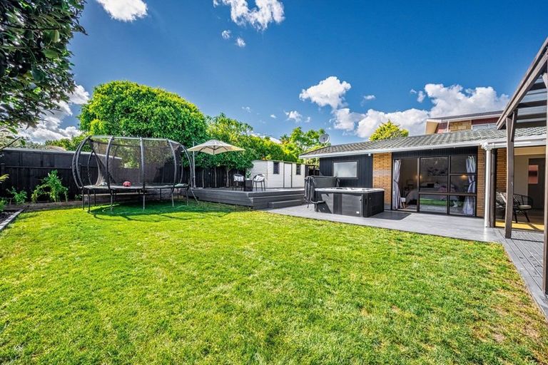 Photo of property in 5 Belmere Rise, Farm Cove, Auckland, 2012