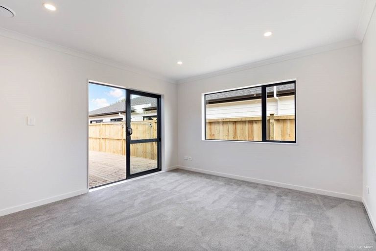 Photo of property in 3 Toropapa Close, Takanini, 2110