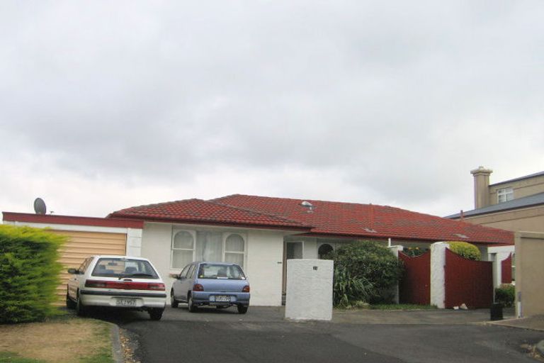 Photo of property in 12f1 Duchess Place, Maupuia, Wellington, 6022