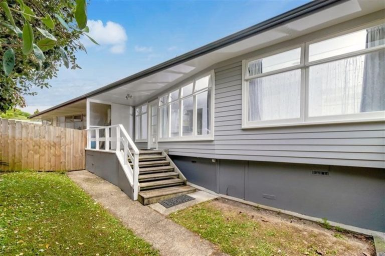 Photo of property in 71a Commercial Road, Helensville, 0800