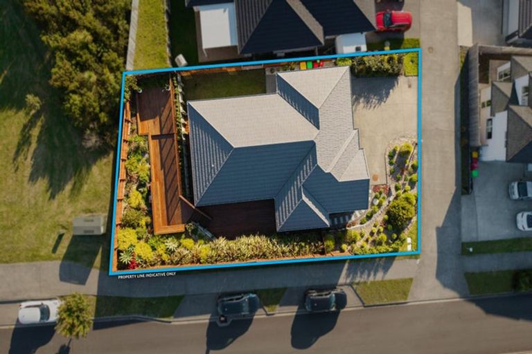 Photo of property in 55 Accolage Boulevard, Kumeu, 0810