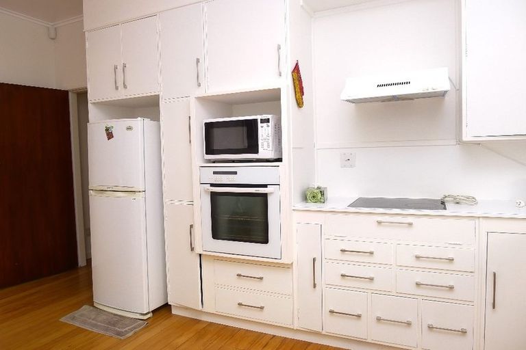 Photo of property in 14 Nathan Avenue, Paraparaumu Beach, Paraparaumu, 5032