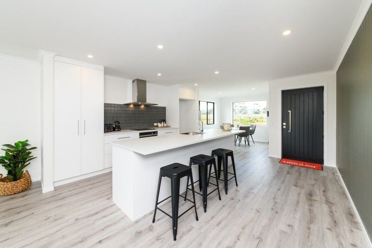 Photo of property in 5 Te Ara O Waihuri, Kelvin Grove, 4470
