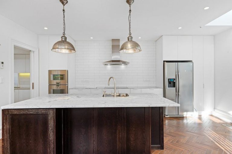 Photo of property in 54 Majoribanks Street, Mount Victoria, Wellington, 6011