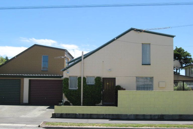 Photo of property in 2/151c Avonhead Road, Avonhead, Christchurch, 8042