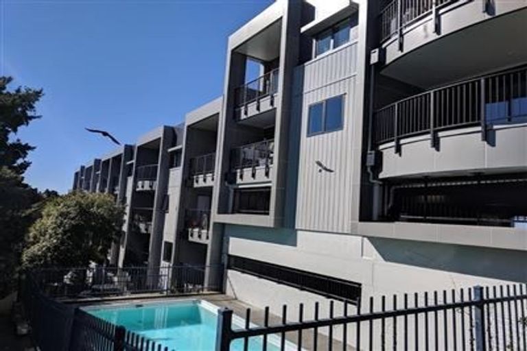 Photo of property in 11/241 Hinemoa Street, Birkenhead, Auckland, 0626