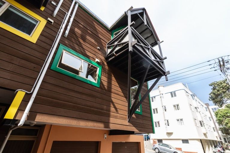 Photo of property in 83a Majoribanks Street, Mount Victoria, Wellington, 6011