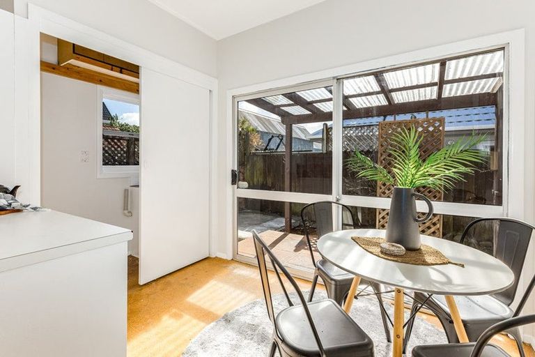 Photo of property in 1/7 Penrose Street, Woburn, Lower Hutt, 5010