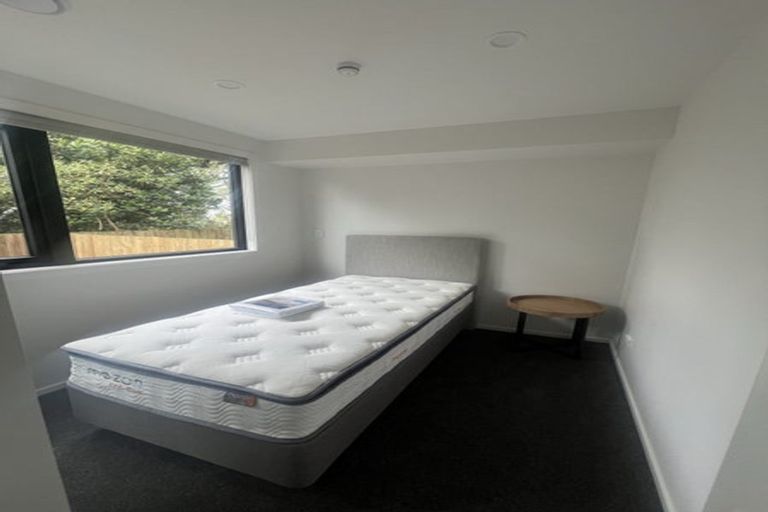 Photo of property in 14 Te Puketoka Lane, Mangere, 2022