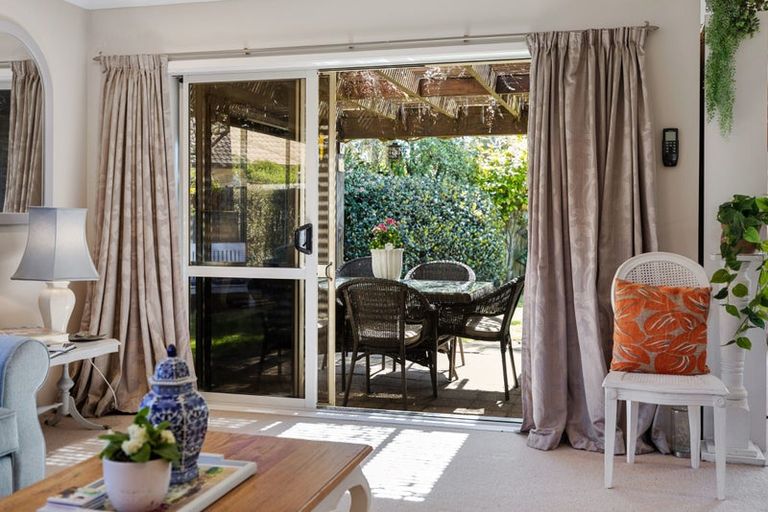 Photo of property in 17 Saint Heliers Place, Papamoa Beach, Papamoa, 3118