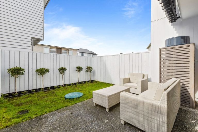 Photo of property in 28c Ian Morrison Road, Hobsonville, Auckland, 0616