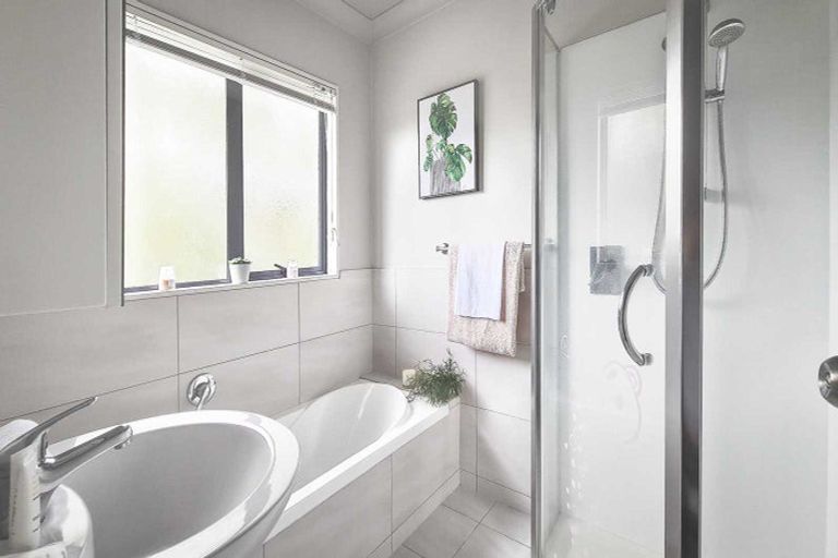 Photo of property in 49a Flaxdale Street, Birkdale, Auckland, 0626