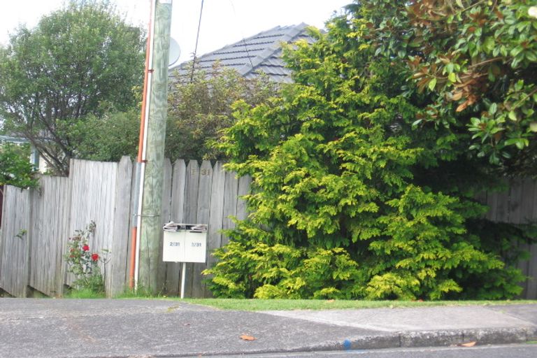 Photo of property in 1/31 Verran Road, Birkenhead, Auckland, 0626