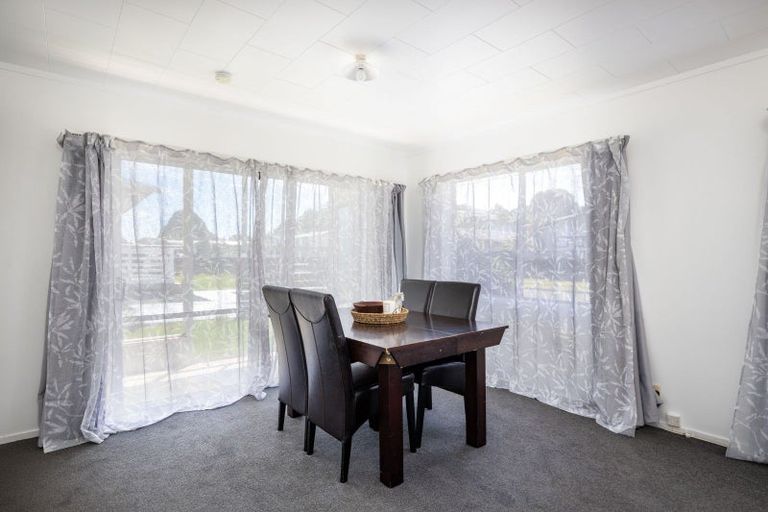 Photo of property in 3a Naumai Place, Spotswood, New Plymouth, 4310