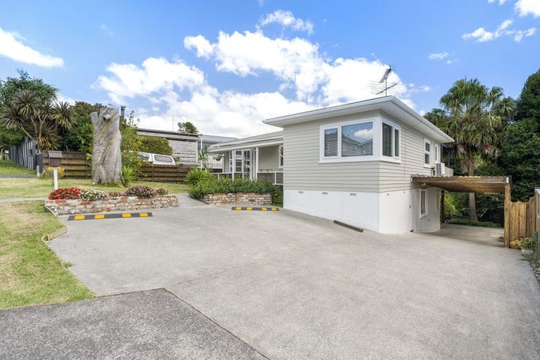 Photo of property in 38 Paramu Avenue, Birkdale, Auckland, 0626