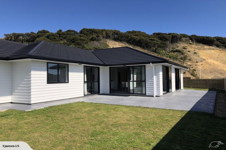 Photo of property in 19 Schooner Drive, Whitby, Porirua, 5024