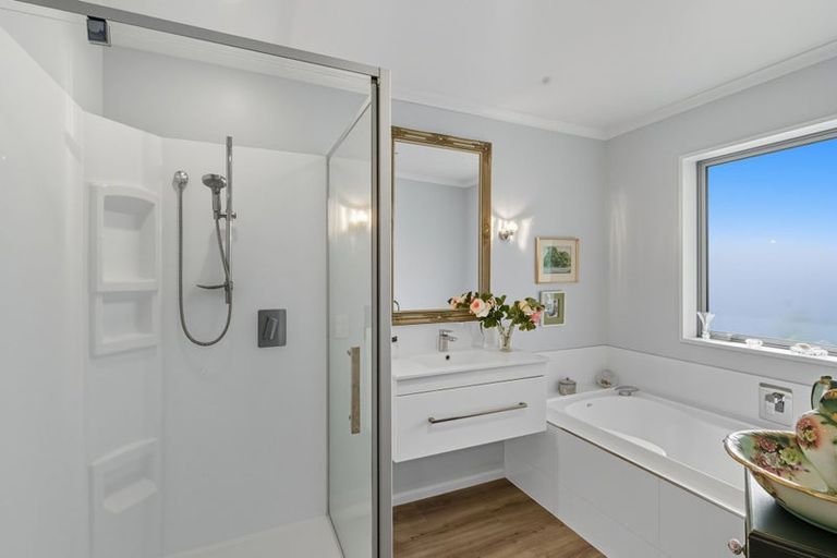 Photo of property in 42 Bronco Drive, Aidanfield, Christchurch, 8025