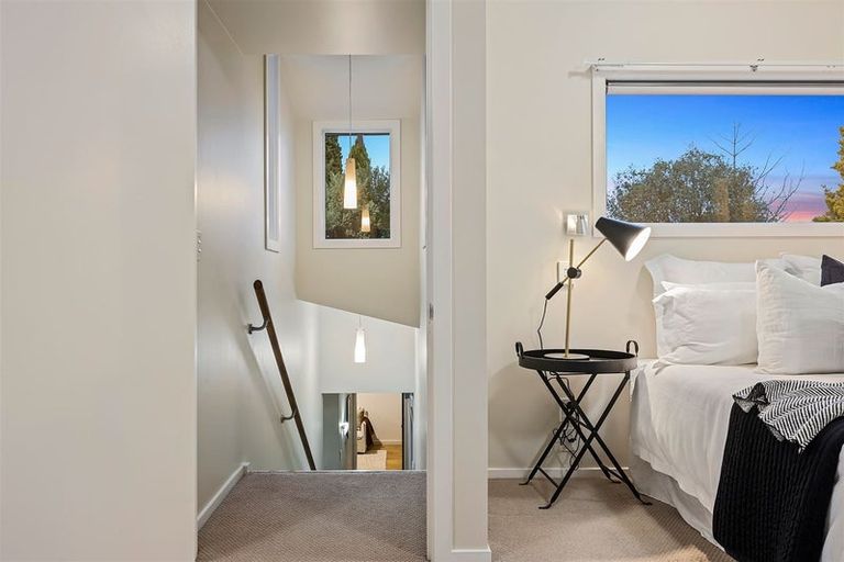 Photo of property in 152 Riverlaw Terrace, Saint Martins, Christchurch, 8022